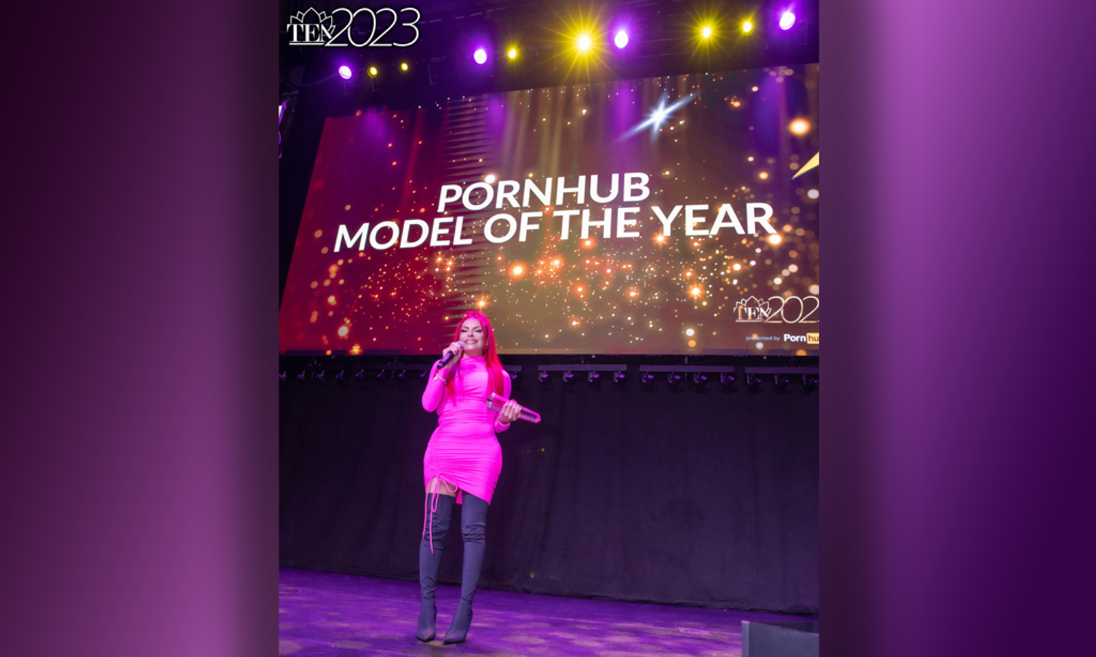 Foxxy Crowned 2023 TEAs Pornhub Model of the Year