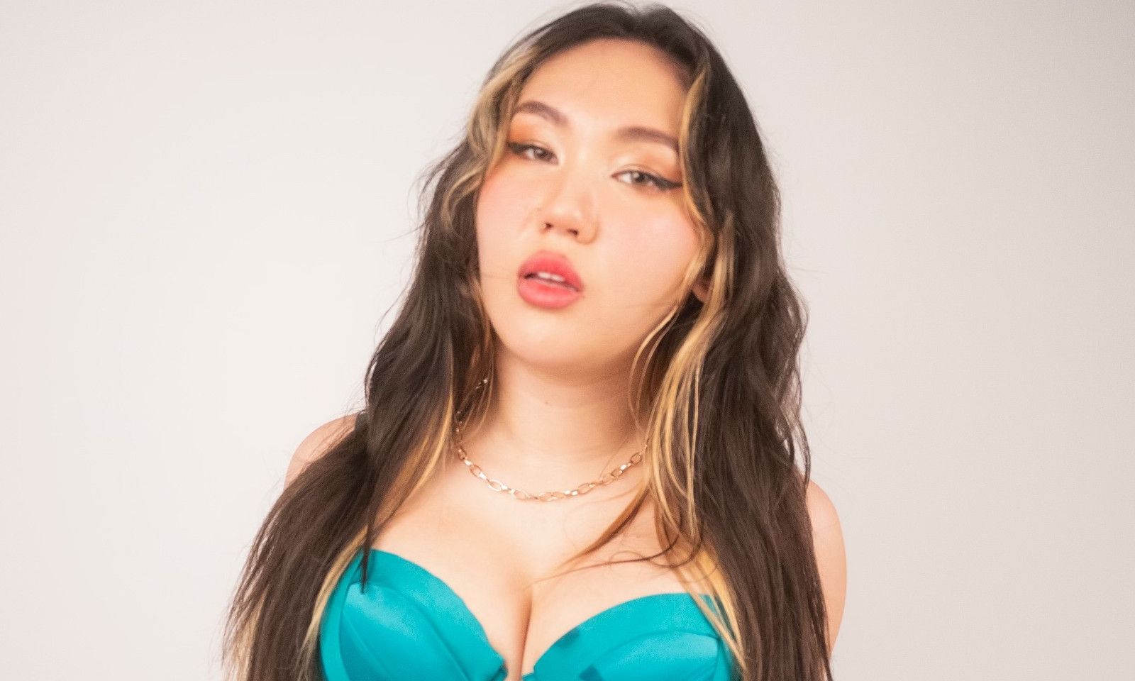 Tomie Tang Debuts New Boy/Girl Scene on OnlyFans, Fansly