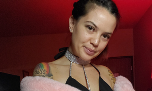 Gem Stoned Is Stoked For Tomorrow's ManyVids Boss Babe Contest