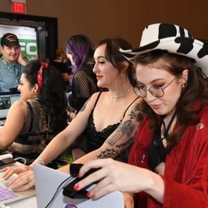 2020 AVN Expo - MyFreeCams - Image 607991