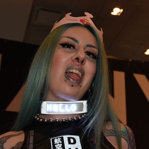 2020 AVN Expo - Chaturbate & ManyVids - Image 607870