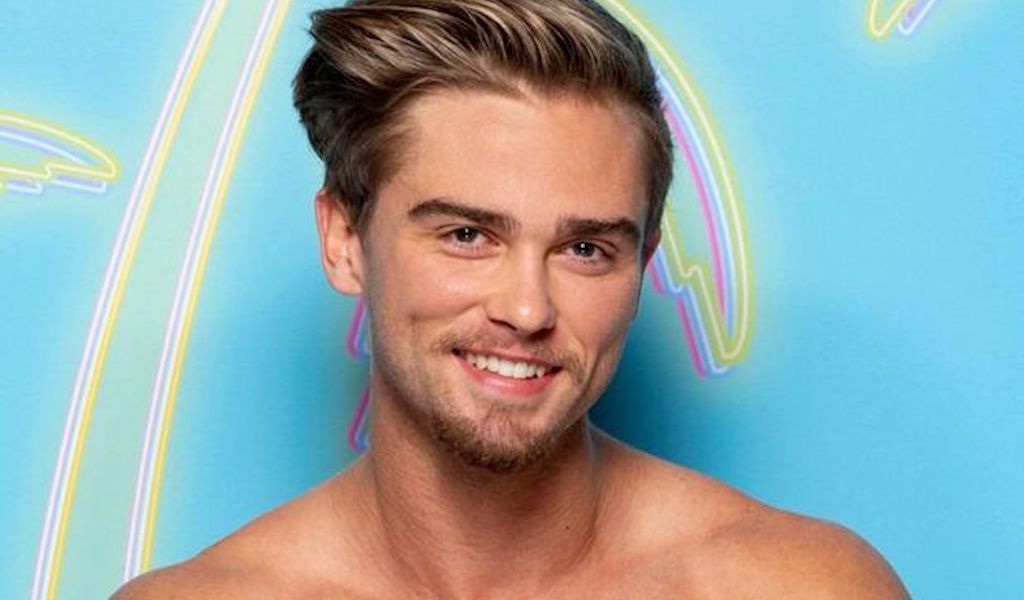 Love Island Allegedly Dumps Star From Cast Over Gay Porn Career AVN