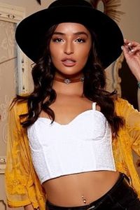 Emily Willis Collects 17 AVN Awards Nominations for 2021