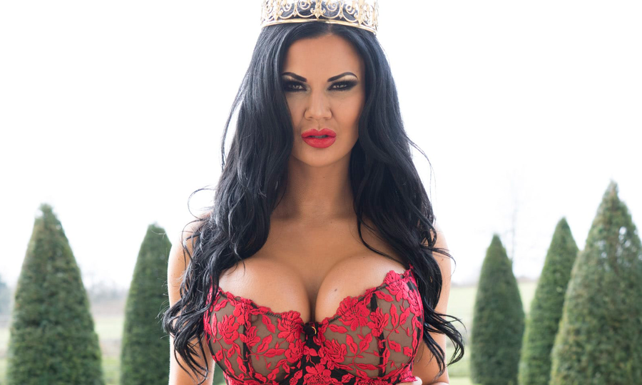 Jasmine Jae to Extend Directing Relationship With Harmony Films