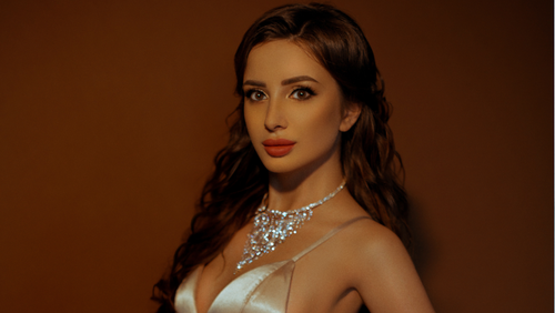 Princess Anastasia Brings Appetite for Findom to AVN Stars