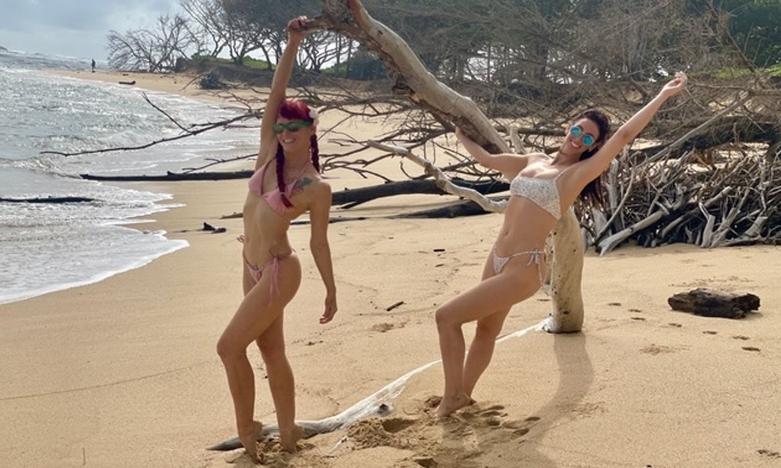 Take a Break With Nikki Rouge and Jackie Ohh’s ‘Hawaiian Holiday’