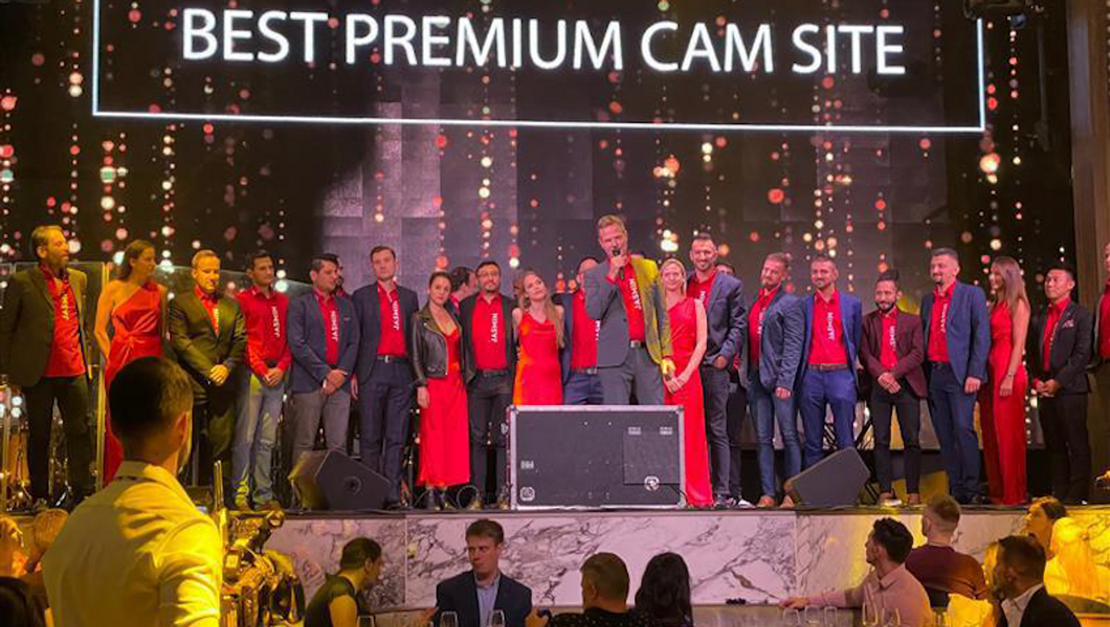 LiveJasmin, AWE Win Two Awards at 2021 Bucharest Summit