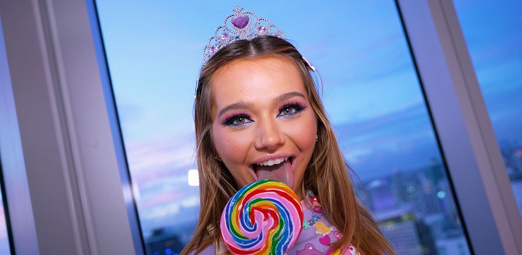 Mia Kay Stars in 1st of Multiple Scenes Under DickDrainers Deal | AVN