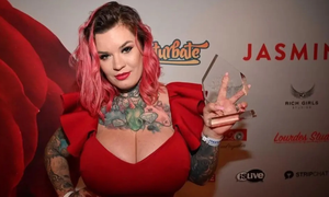 Sabien DeMonia Wins at Live Cam Awards & Scores Ambassador Gig