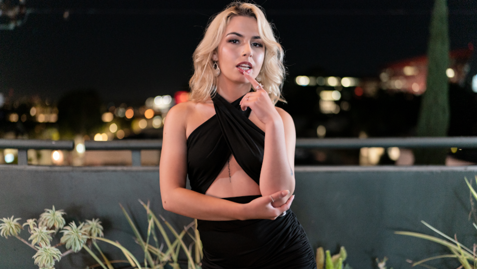 Tramadol Black Porn - Survivor: Chanel Camryn Conquers Adversity, Finds Niche in Adult | AVN