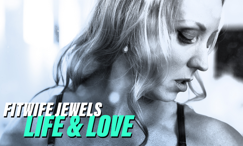 Fitwife Jewels Stars in New OnlyFans Clips With Johnny Love