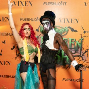 Violet Myers' Halloween Bash - Image 619023