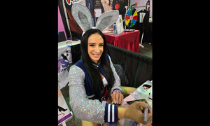 Sheena Ryder Guests on 'In the Tub' During Exxxotica Chicago