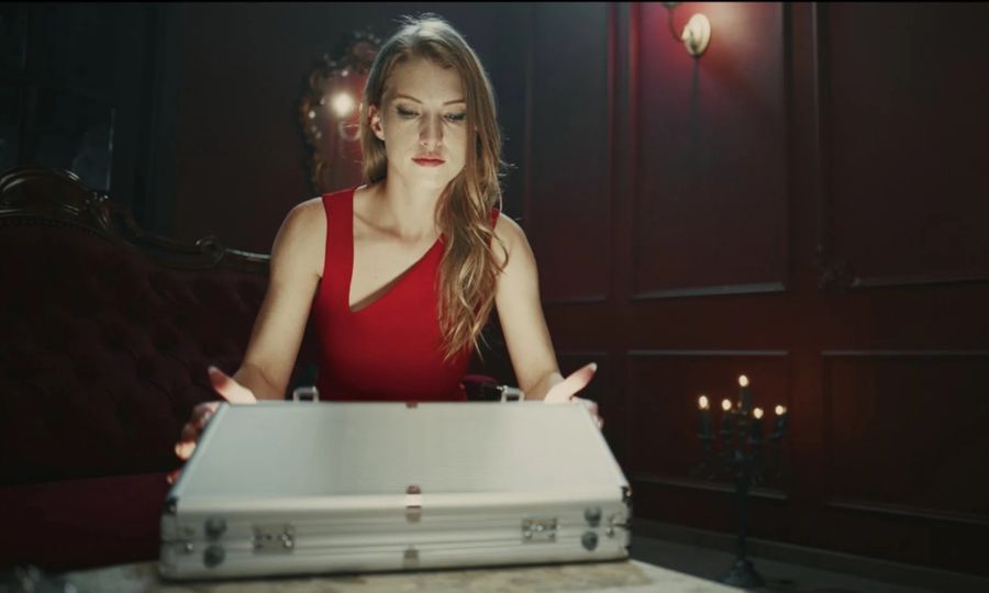 Octavia Red Headlines Vampired's 'A Deal's a Deal'