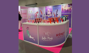 Honey Play Box Celebrates Success at Erochain Poland 2025