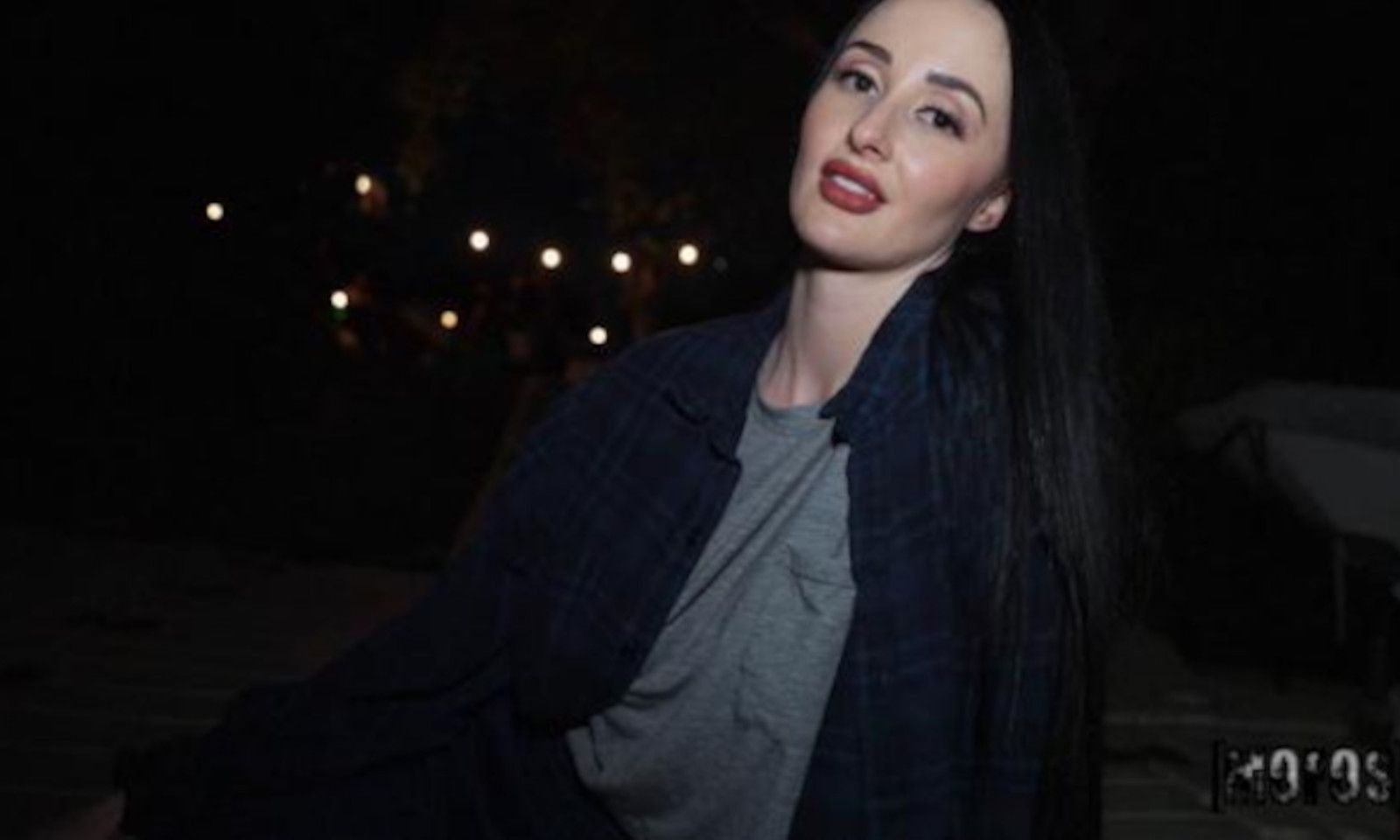Violet Voss Goes Camping at Mofos