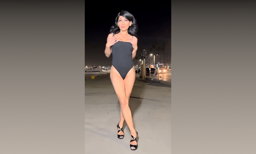 MsSexySaigon Asks Fans to Pre-Nominate Her for AVN Fan Awards