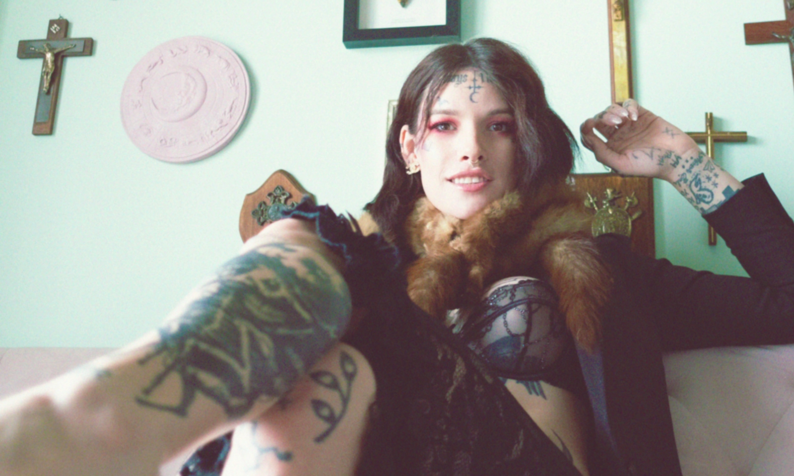 Amy Nosferatu Returns With Debut Gangbang Scene