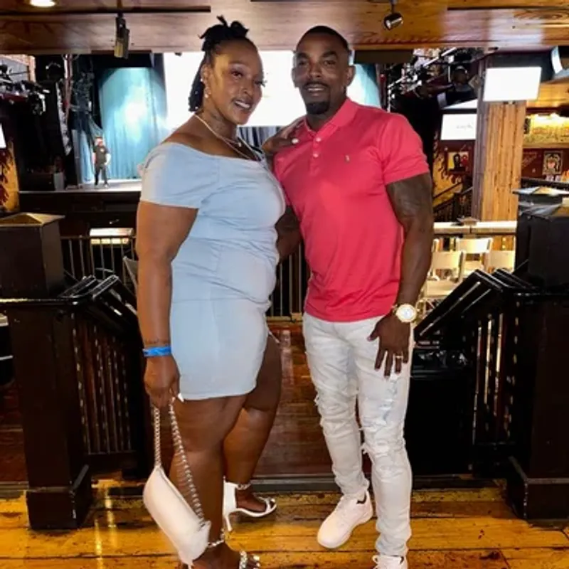 OfficialKikiLovesJames