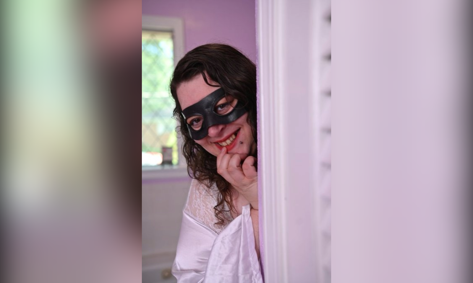 Britanicamask Releases New Threesome Scene