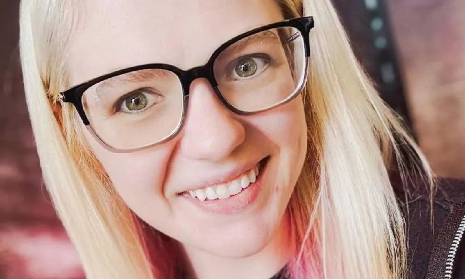 Starship Enterprises VP Tiffany Rogers Honored at AVN 'O' Awards