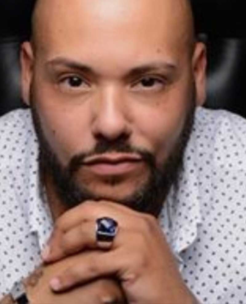 Josh Ortiz (Sex Well)