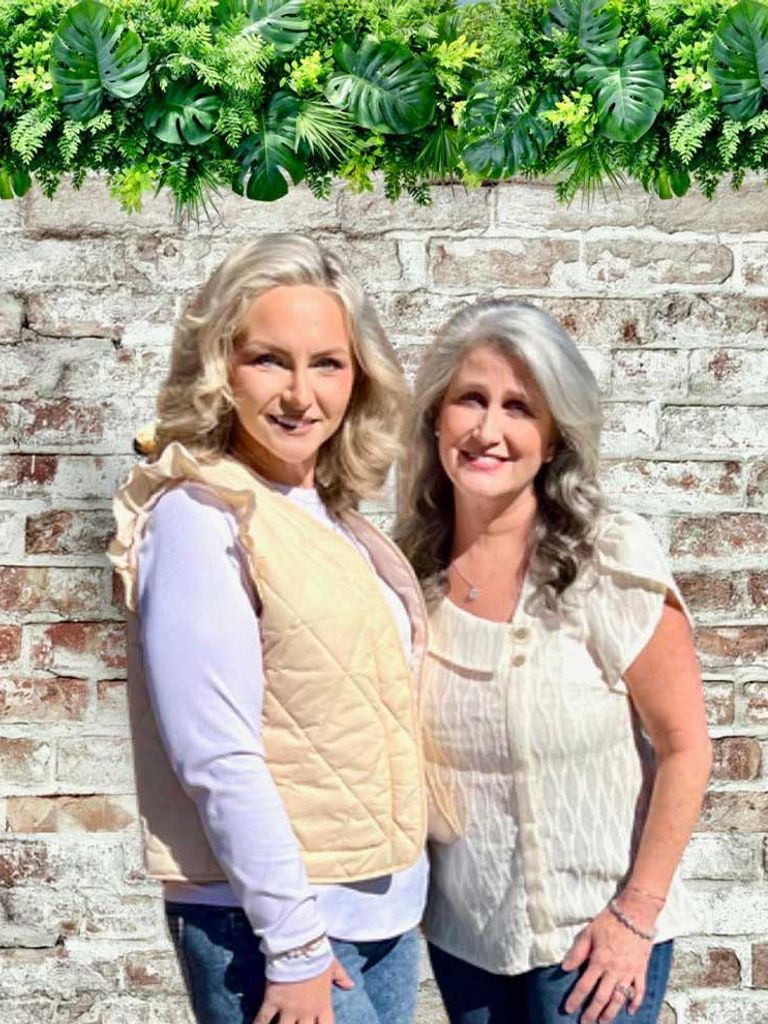 Linda and Kelly (Linda's Toy Box)