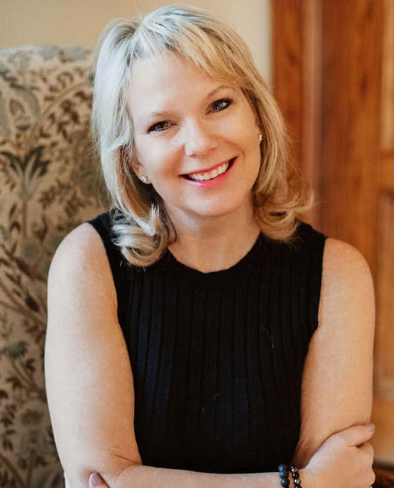 Dee Bertino (Fantasy Gifts NJ Manager)