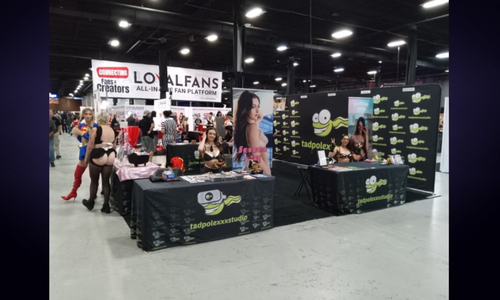 TadpoleXStudio Returns to Exxxotica Chicago