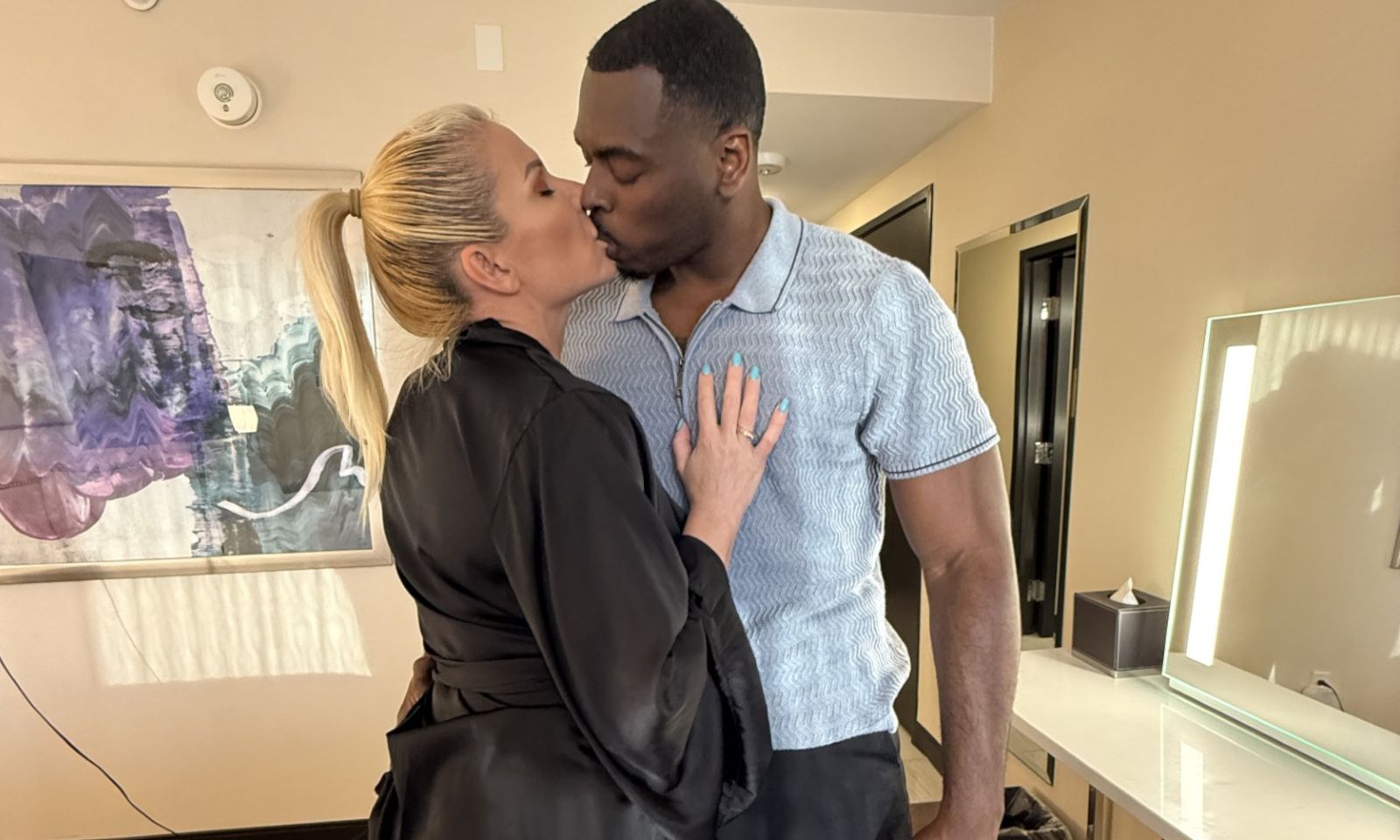 Vegas Frenchy Drops New Boy/Girl Clip on OnlyFans