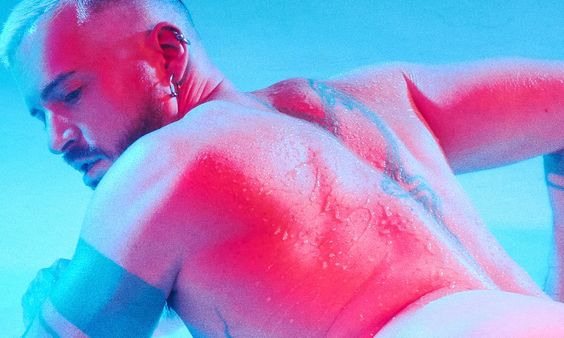 zBUCKz Fetish Star Axel Abysse Marks 10 Years With Revamped Site
