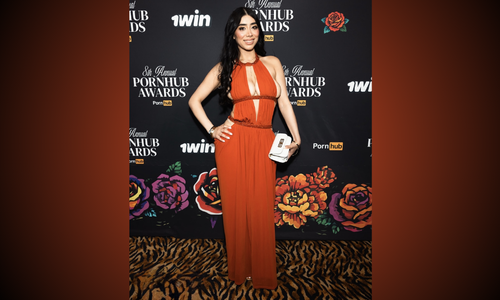 Violet Myers Wins Most Popular Female Performer at Pornhub Awards