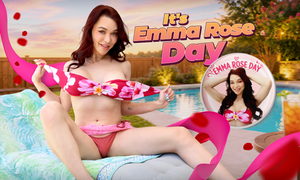 Emma Rose Stars in New Scene at GroobyVR