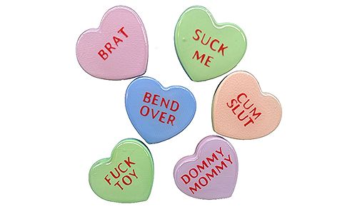 Kinkhearts Stud Earrings