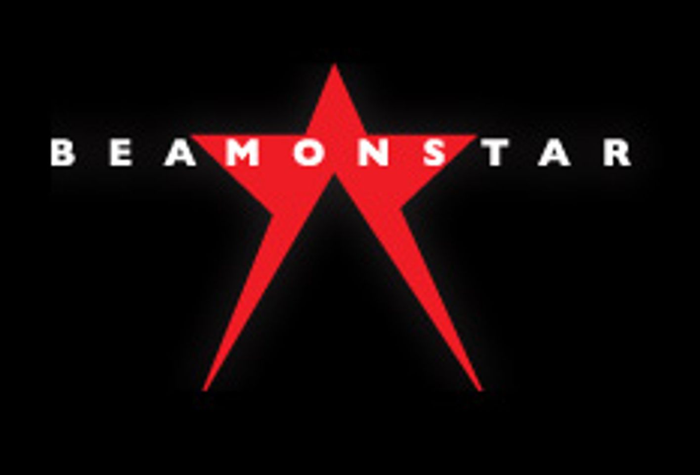 Beamonstar, Glamour Girl Team Up At Expo In Las Vegas