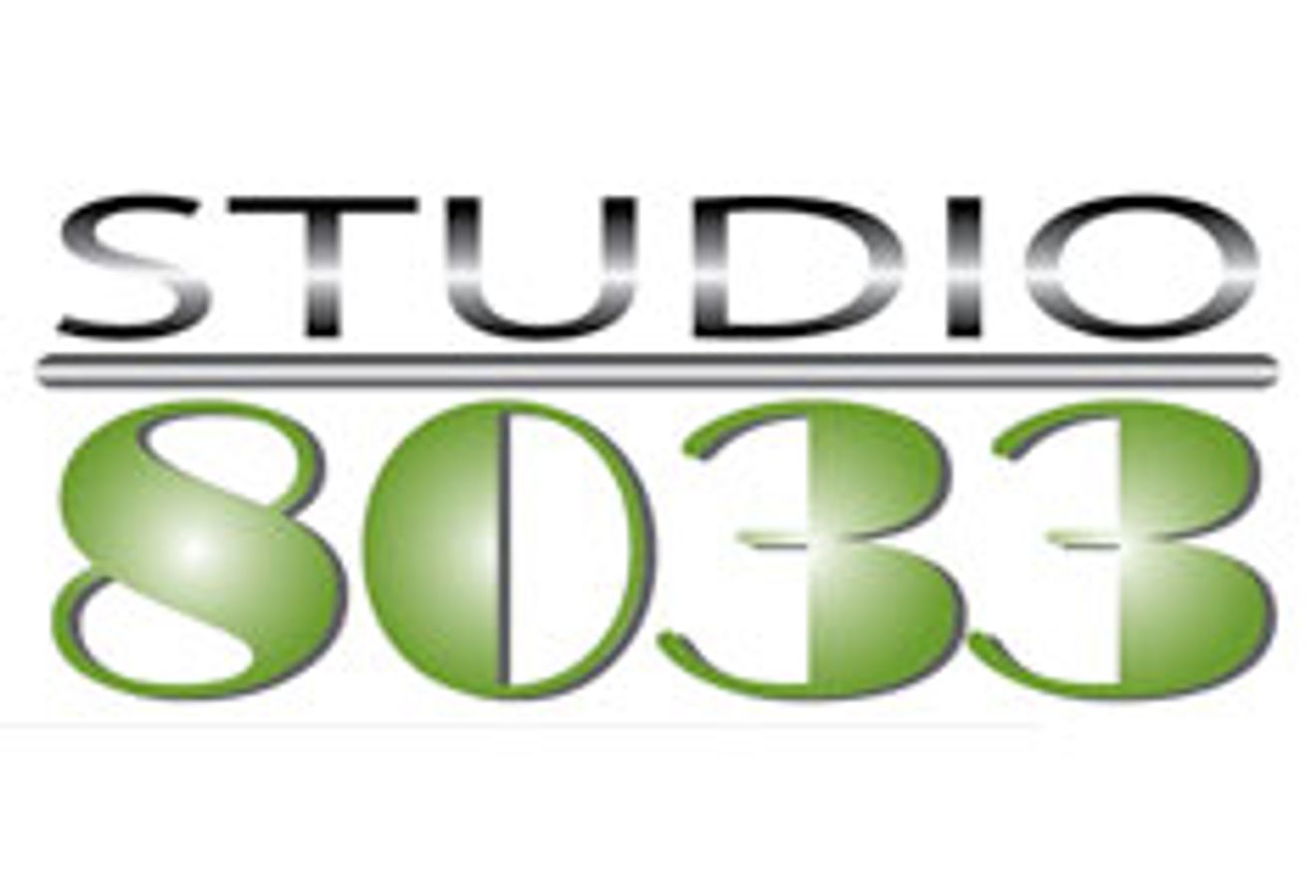 Studio 8033