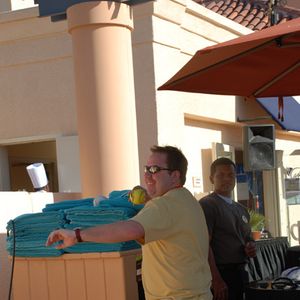 Webmaster Checks Dunk Tank at The Phoenix Forum 2009 - Image 73719