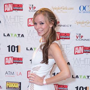 AEE 2015 - LATATA White Party (Gallery 2) - Image 362079