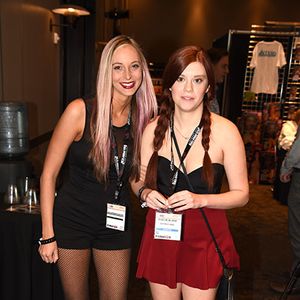 Cam Girls at AEE - Image 367452