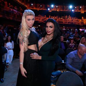 2016 AVN Awards - Before the Curtain Rises - Image 399180
