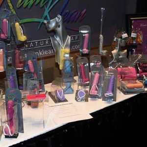 AVN Novelty Expo 2016 (Gallery 3) - Image 401355