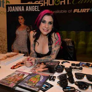 AEE 2016 - Day 3 (Gallery 2) - Image 405909