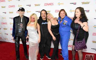 2016 AVN Awards - Red Carpet (Gallery 11)