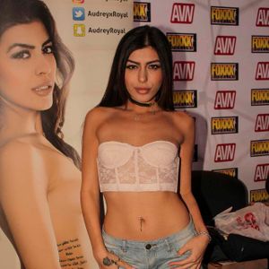 2017 AVN Expo - Seeing Stars (Gallery 5) - Image 480147