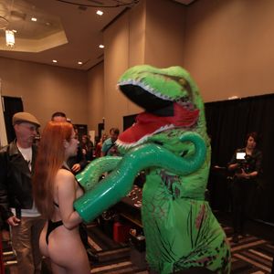 2017 AVN Expo - Day 3 Highlights - Image 487359