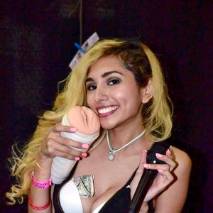 Adultcon 2017 - Image 527642