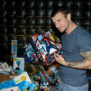 Ivan's Toy Drive at Page 71 - Image 539083