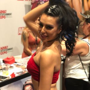2018 AVN Expo - Faces at the Show (Gallery 2) - Image 565474