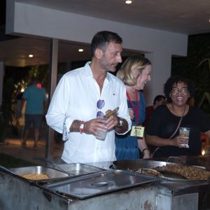 Fiesta in the Hollywood Hills - Image 573636