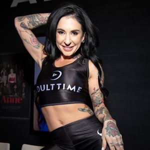 AVN Expo 2019 Portraits (Gallery 2) - Image 589272